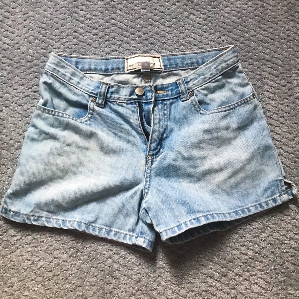 Old Navy light wash denim shorts